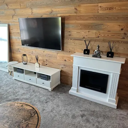 Apartment Luxusny Pod Karpatami Bratislava